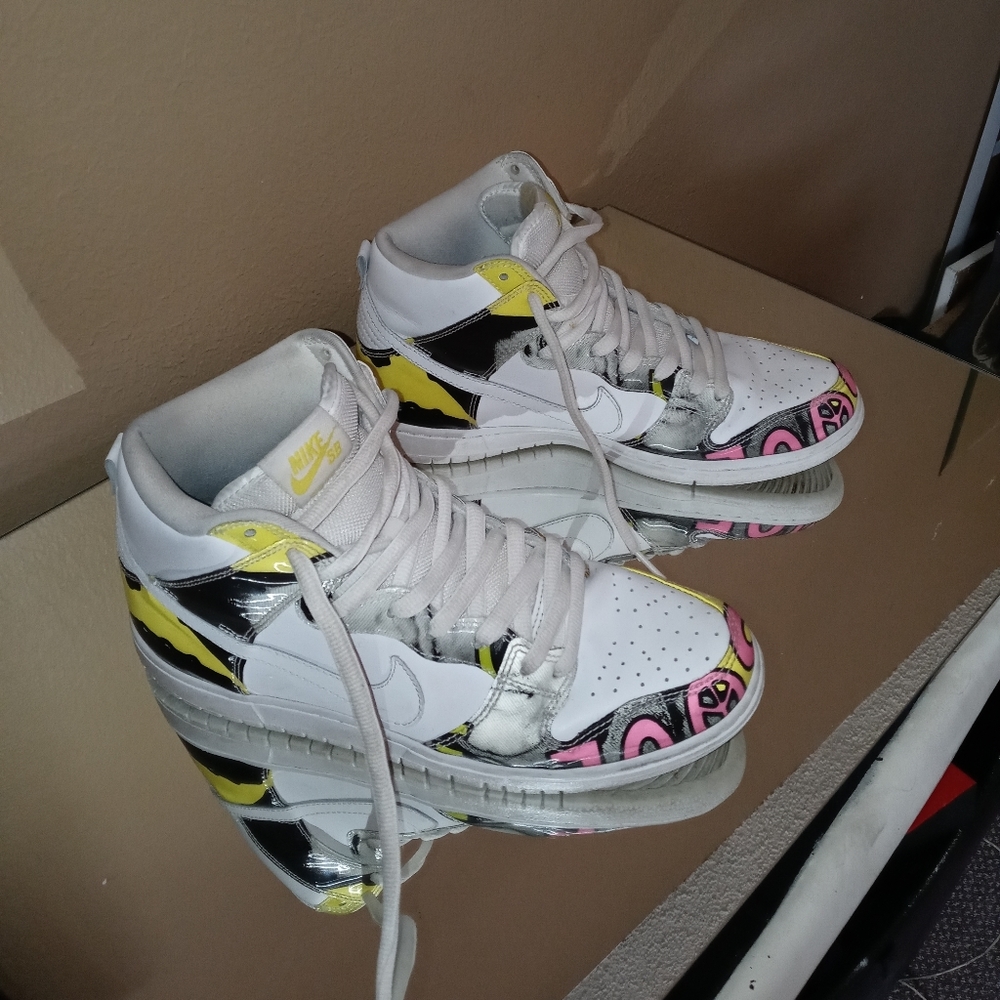 Used Nike dunk "De la Soul"